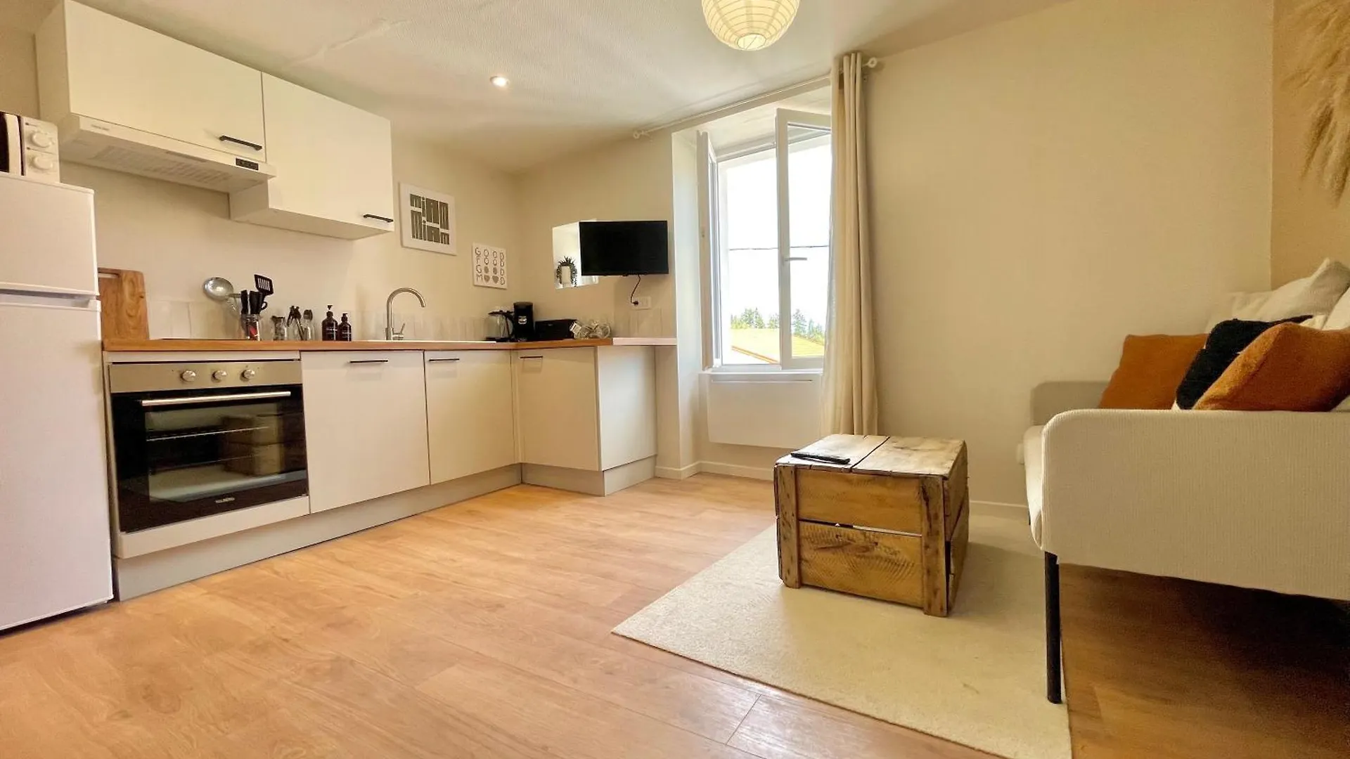 Slow Mood - L'Appartement Signature Amplepuis Apartment